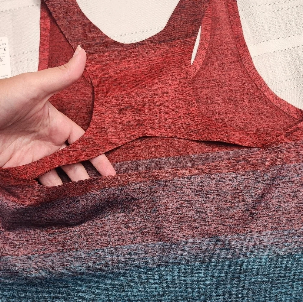 NWT Athleta Relay Tank Gradient Ombre Red and Blue Women’s Size Small - Picture 6 of 9